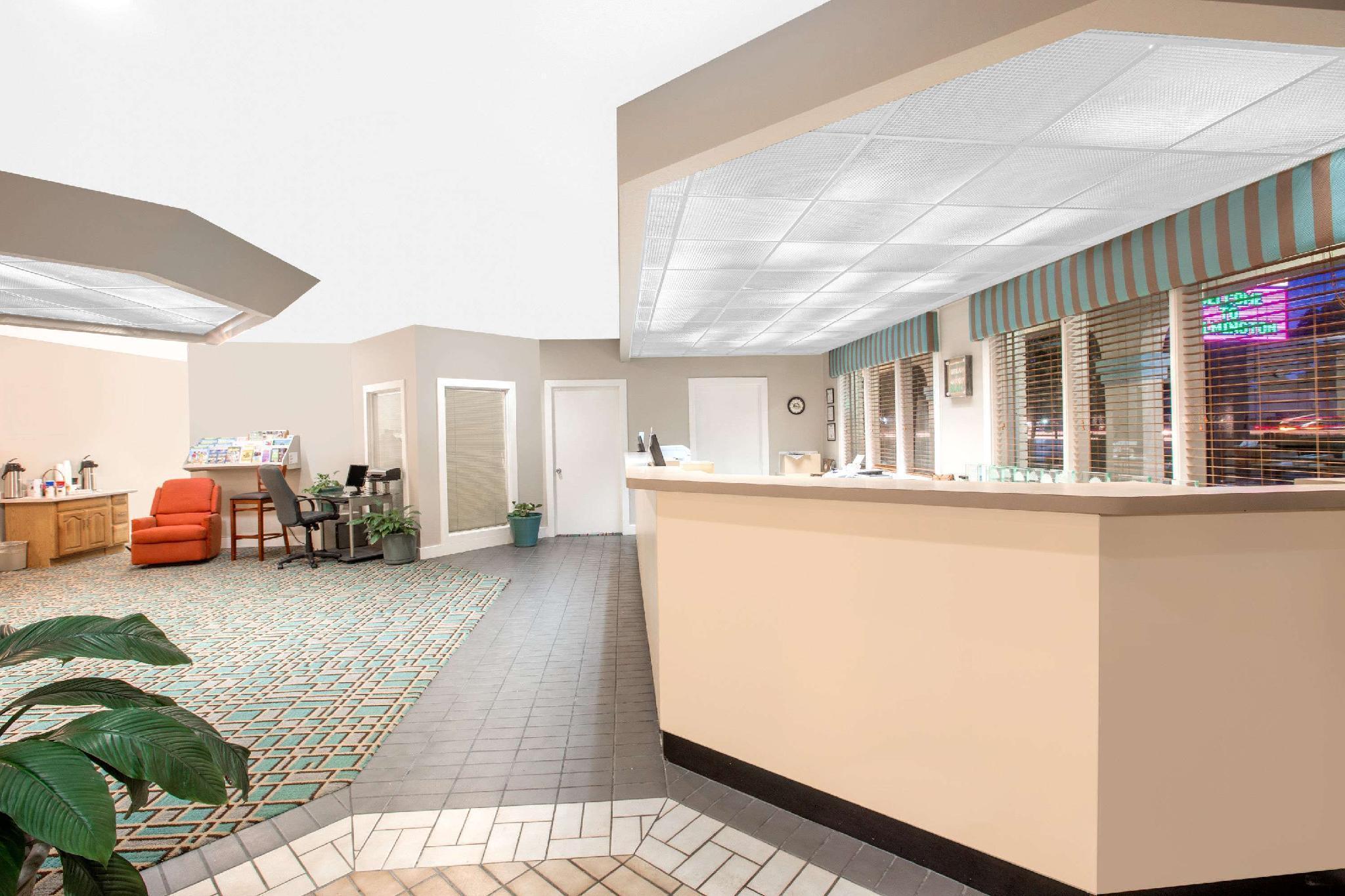 Days Inn By Wyndham Wilmington / University Kültér fotó